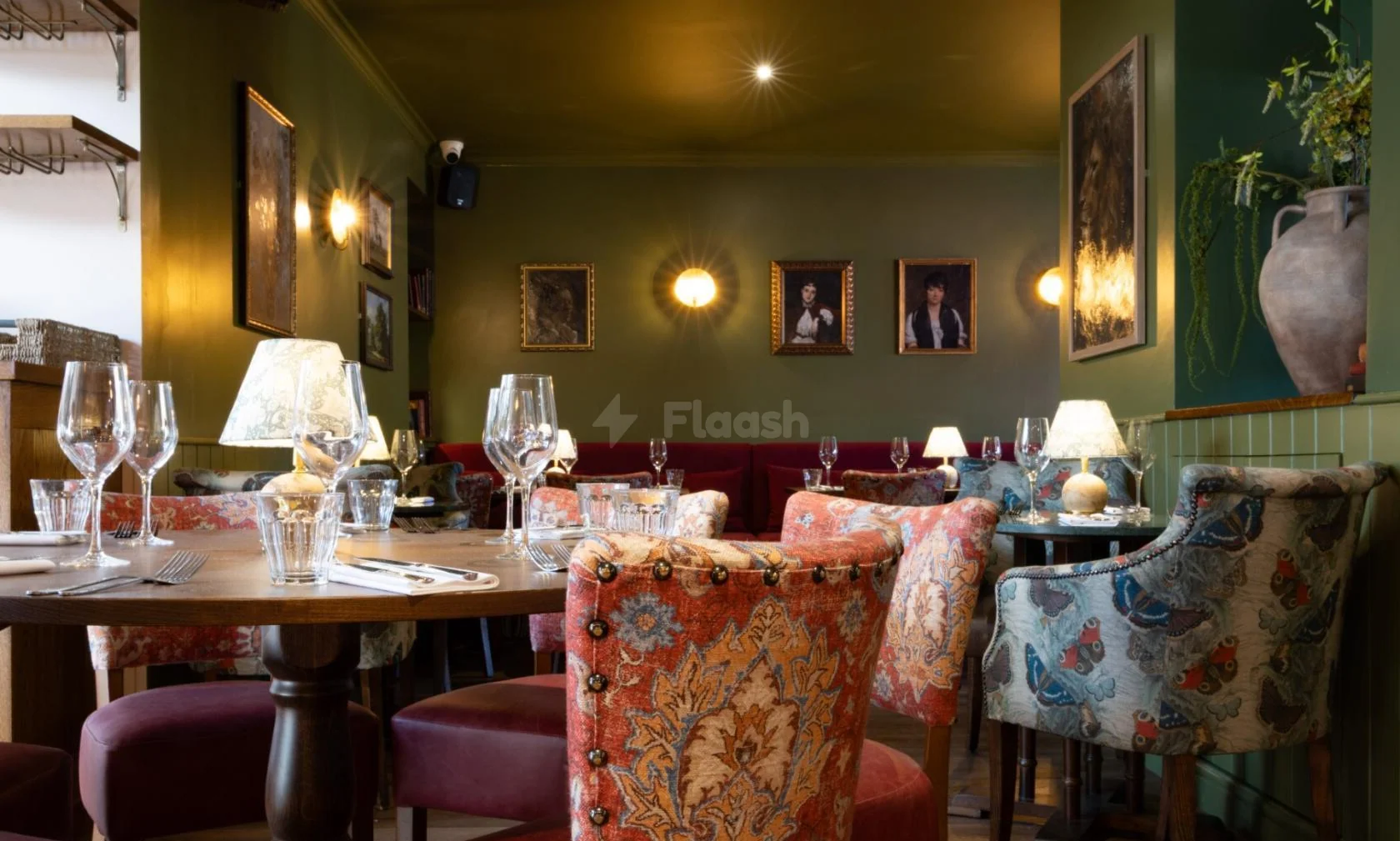 The Prince of Wales, Barnet - A Heartwood Inn — photo 4